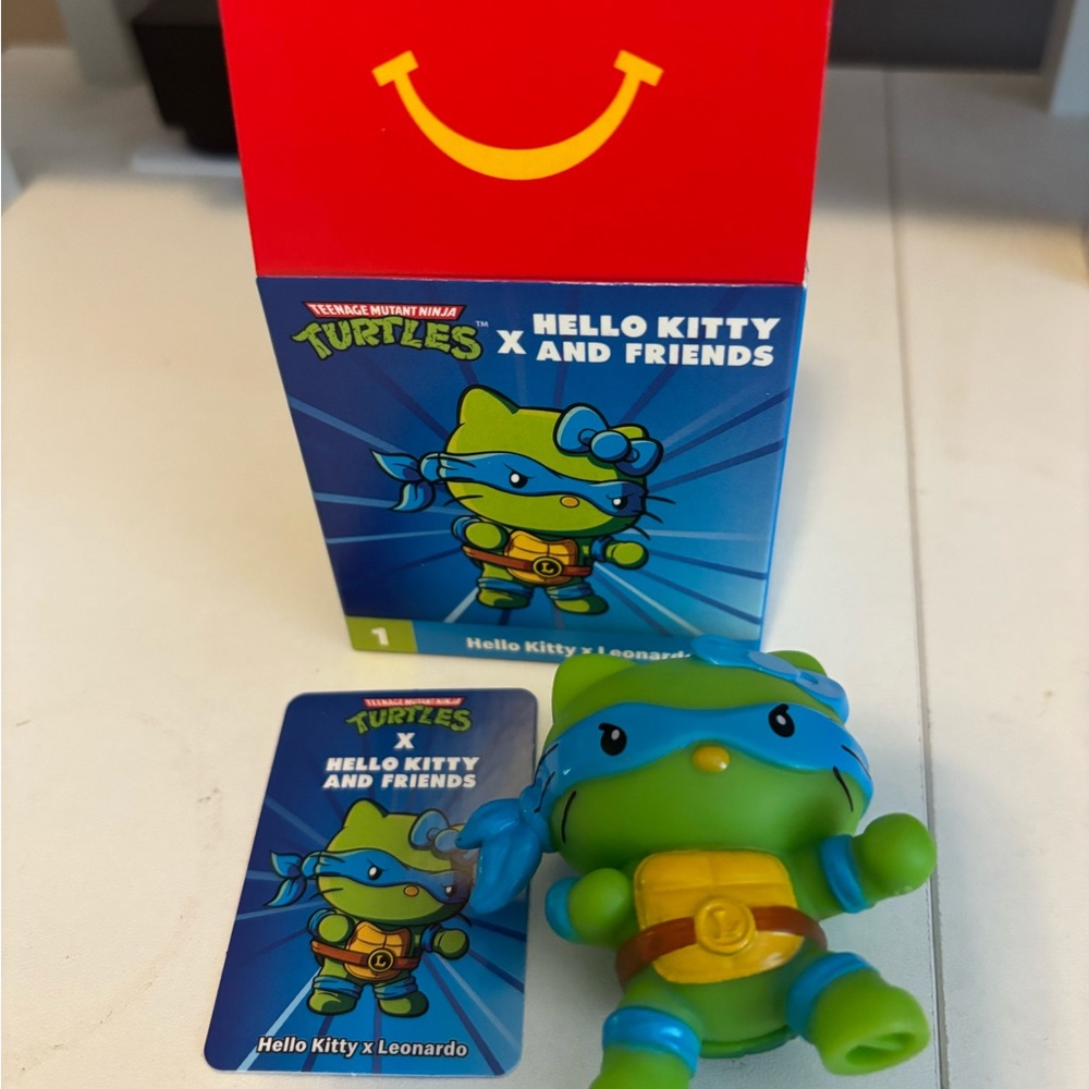 McDonald’s Happy Meal Hello Kitty x Ninja Turtles Leonardo Figure 2025